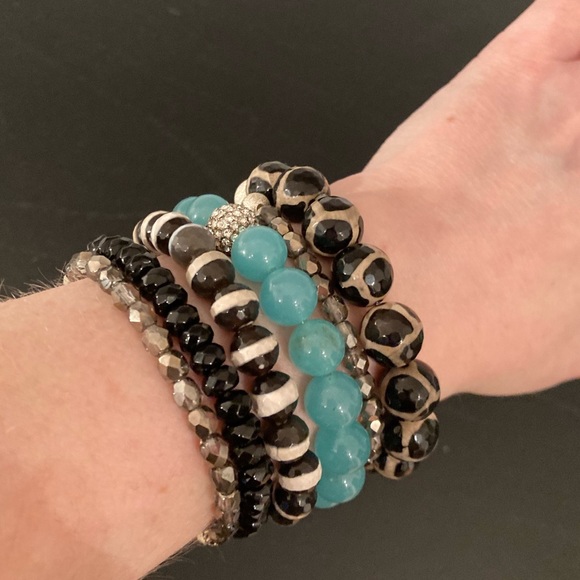 🔸NWT🔸 Agate and Amazonite Gemstone Beaded Bracelet Set - Picture 6 of 16